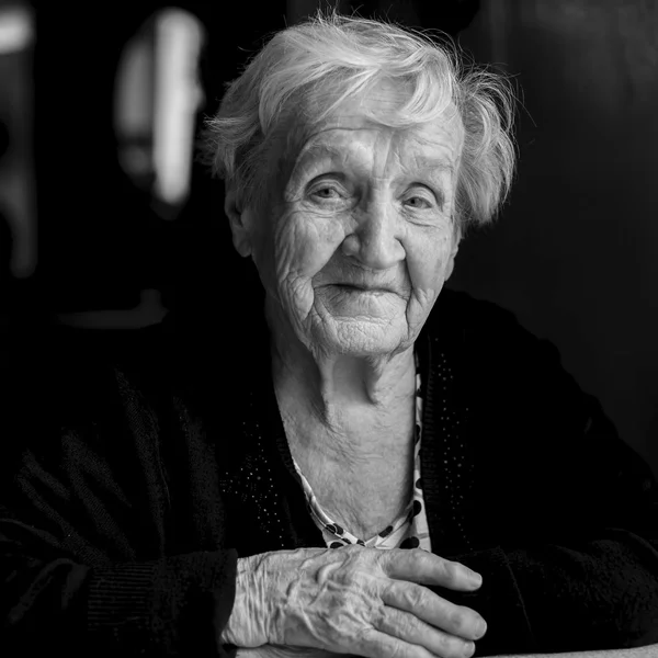 Idős asszony portréja — Stock Fotó