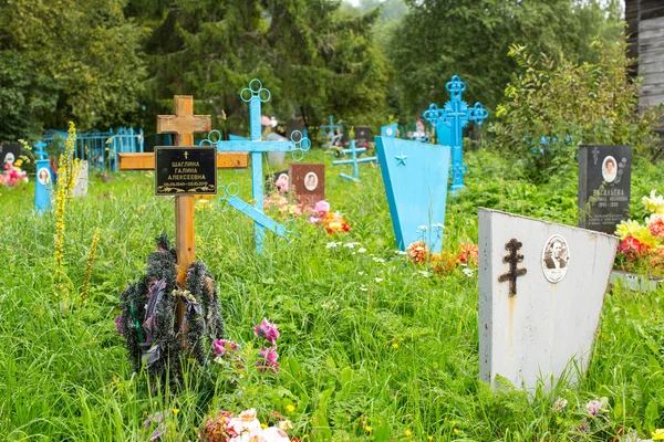 Cemitério no local da Igreja de Nichola — Fotografia de Stock
