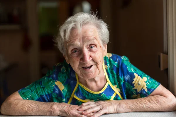 Portrait of old woman — Stock Photo, Image