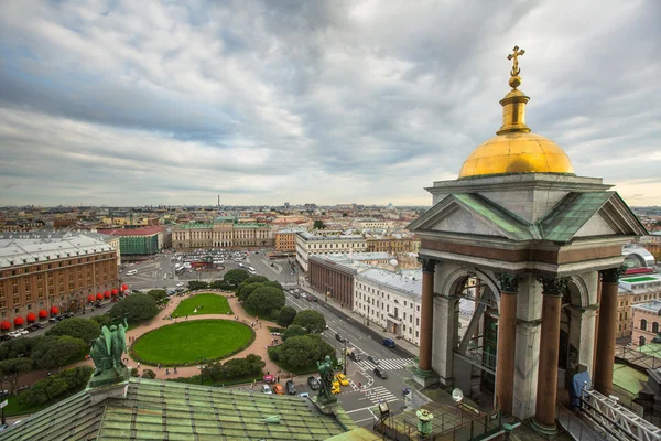 View from colonnade of St Isaacs Cathedral — Stock Photo, Image