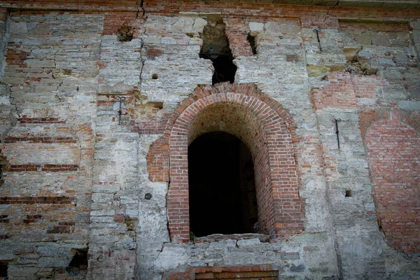 Kuzey Rusya Terk Edilmiş Eski Bir Binanın Cephesi — Stok fotoğraf