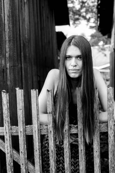 Young Woman Long Hair Wooden Fences Village Black White Photo — Stock Photo, Image