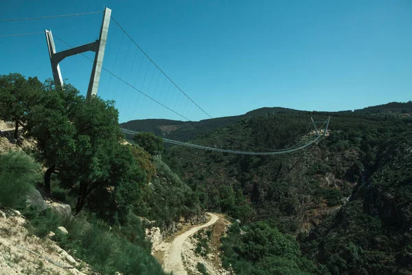 Portekiz Paiva Nehri Üzerindeki Arouca Asma Köprüsünün Görüntüsü — Stok fotoğraf