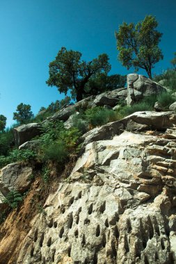 Portekiz 'in Aveiro bölgesindeki dağ manzarası.