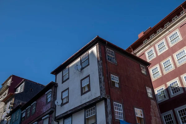 Utsikt Över Bostadshus Gatorna Portos Historiska Centrum Portugal — Stockfoto