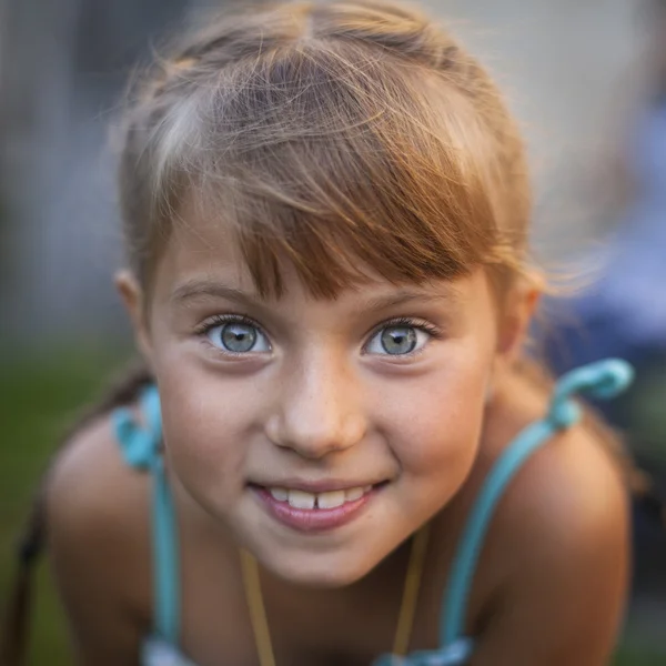 Menina bonito — Fotografia de Stock