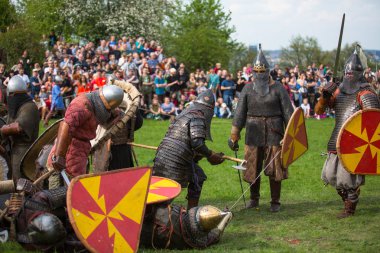 rekawka kimliği belirsiz katılımcıları