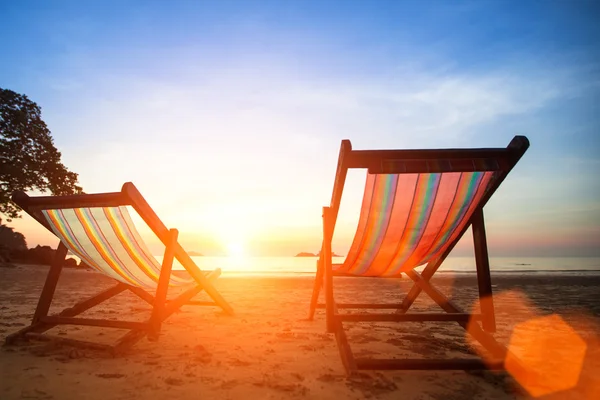 Reposeras en la playa — Foto de Stock