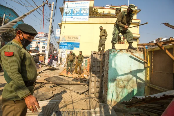 Polizei während eines Einsatzes in Nepal — Stockfoto