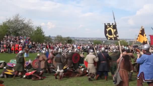 Rekawka - Polish tradition, celebrated in Krakow on Tuesday after Easter. — Stock Video