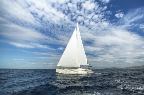 Sailing in the morning — Stock Photo, Image