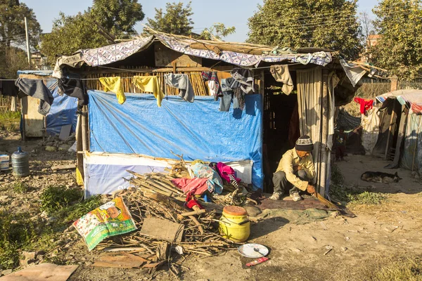 Gente en barrios marginales — Foto de Stock