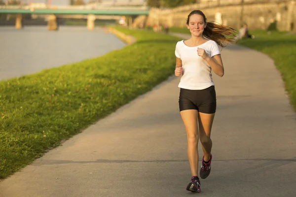 Girl runner — Stock Photo, Image