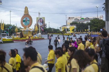 Kutlama kimliği belirsiz katılımcıları Bangkok