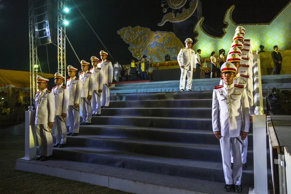 Oidentifierade deltagare i firandet i Bangkok — Stockfoto