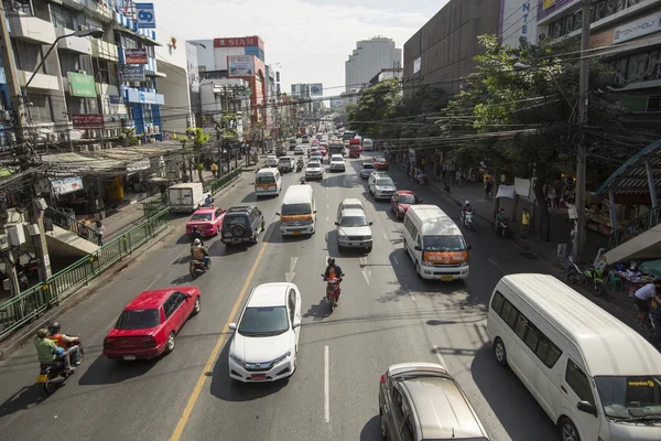 Hora punta en el centro de la ciudad — Foto de Stock