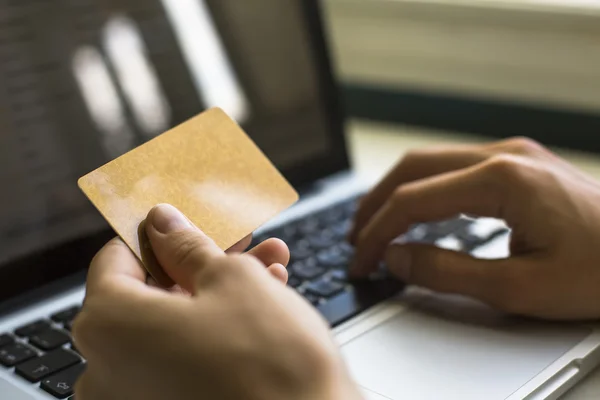 Credit card in hand — Stock Photo, Image