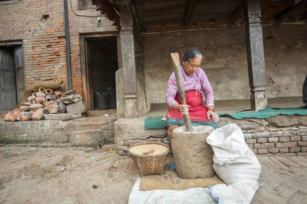 Unbekannte nepalesische Frau — Stockfoto
