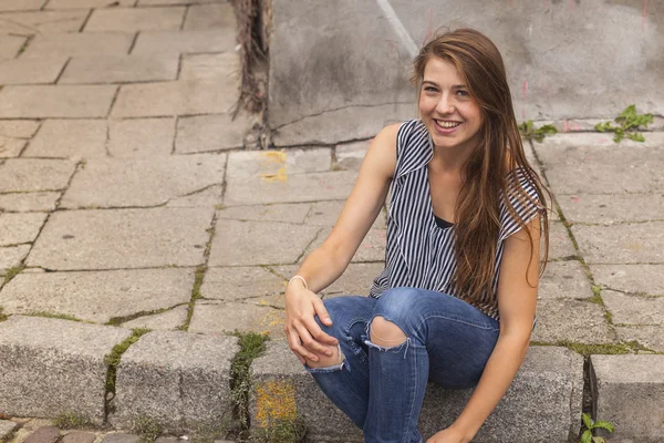 Menina bonito jovem — Fotografia de Stock