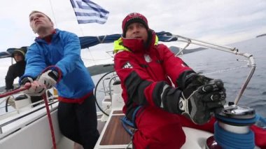 Klipler kümesi: denizciler katılan yelkenli içinde 12 Ellada sonbahar 2014 arasında Yunan Adası grup İyon Denizi ve Ege Denizi, Cyclades ve Saronic Gulf.
