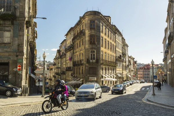 Eine der straßen von porto — Stockfoto