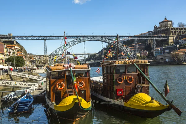 Barcos tradicionais no rio Douro — Fotografia de Stock
