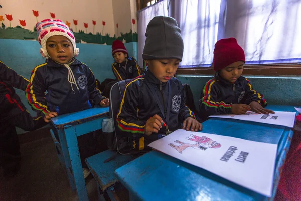 Elèves en classe d'anglais — Photo