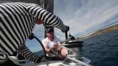 Denizciler regatta Yunanistan katılmak