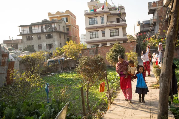 Pessoas em área pobre no Nepal — Fotografia de Stock