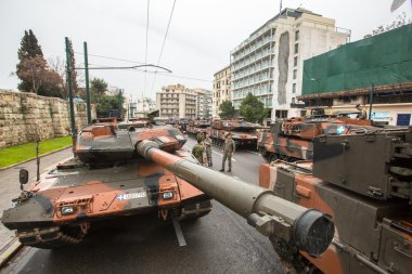 Askeri geçit töreni sırasında Yunanistan
