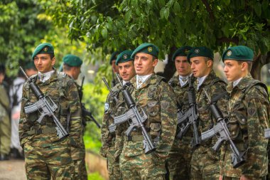Askeri geçit töreni sırasında Yunanistan