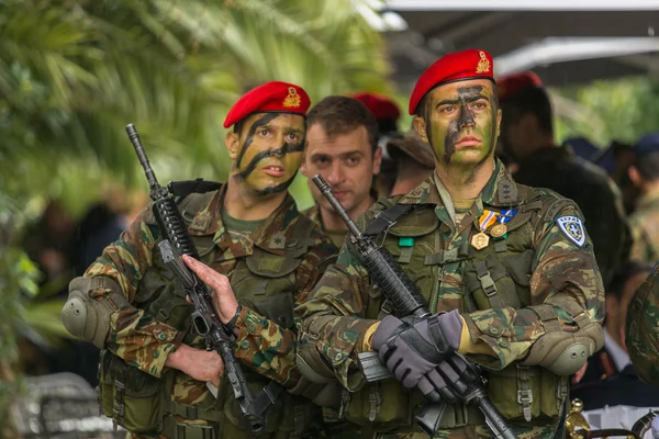 Pendant le défilé militaire en Grèce — Photo