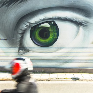 Çağdaş grafiti sanatının surlar üzerinde.