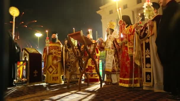 Pascua ortodoxa - Oficina de medianoche de Pascha (Atenas, Grecia ) — Vídeos de Stock