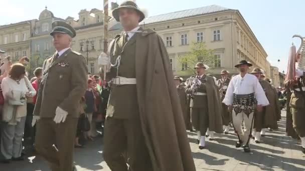 Polské kavalérie během den ústavy — Stock video