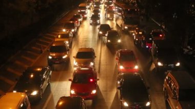 Gece trafik sıkışıklığı.
