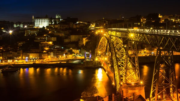 Άποψη του Πόρτο και την γέφυρα Dom Luiz — Φωτογραφία Αρχείου