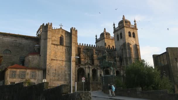 De kathedraal van Porto (Se do Porto), Portugal. — Stockvideo