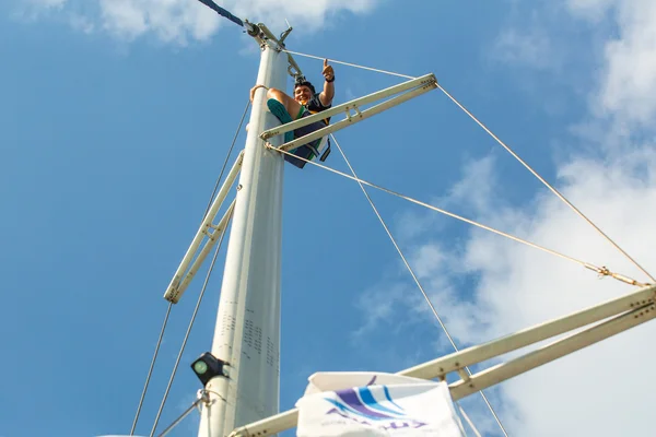 Zeiler deelnemen aan zeilregatta — Stockfoto