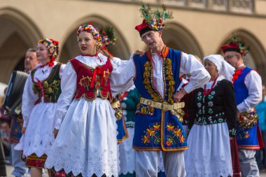 Polonya halk ana meydanında toplu