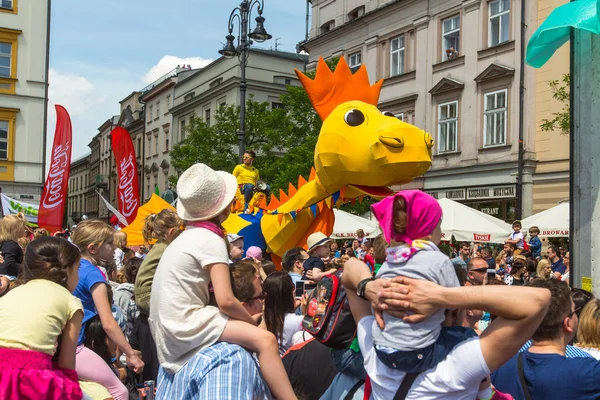 During the parade of dragons near St.Mary's Basilica — Stock Photo, Image