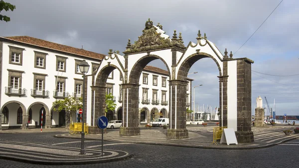 Portões da cidade em Ponta Delgada, Açores — Fotografia de Stock