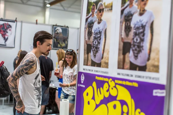 Unidentified participants at International Tattoo Convention — Φωτογραφία Αρχείου