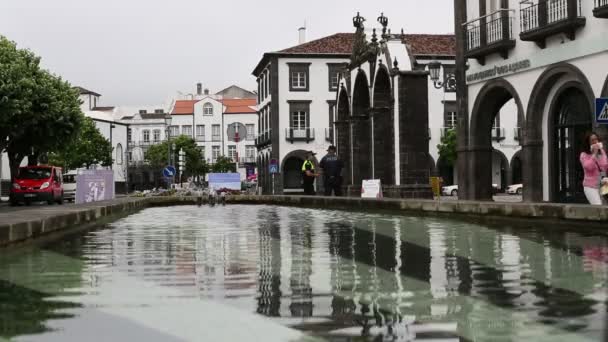 Praca да Republica в місті Ponta Delgada — стокове відео