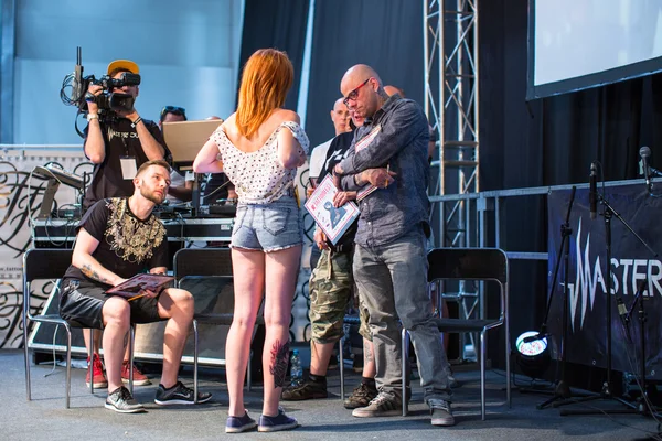 Unidentified participants at International Tattoo Convention — Stock Photo, Image