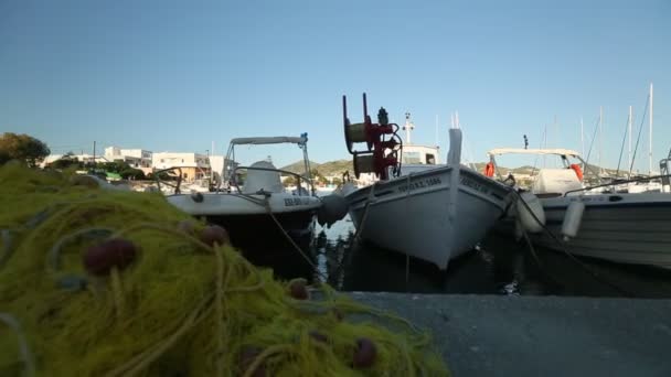 Fishing boats in Greek sea port — Stock Video