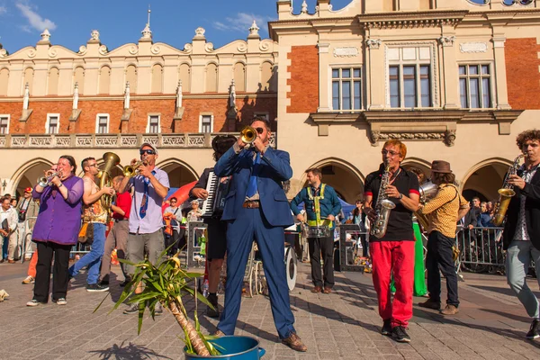 Participantes en el Festival Internacional de Teatro Callejero — Foto de Stock