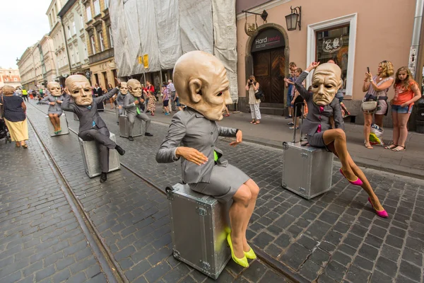 Participantes no Festival Internacional de Teatros de Rua — Fotografia de Stock