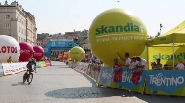 Tour de Pologne katılımcıların Bisiklete binme