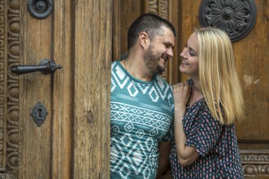 Birbirine aşık genç bir çift.